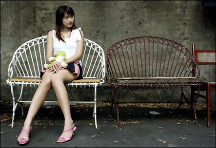 Photoshop为美女图片添加隐形水印详细步骤