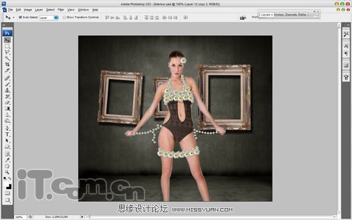 Photoshop为美女制作一条透明的环保花裙子