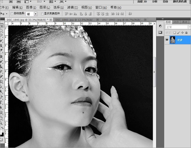 Photoshop调出经典的人物黑白色调
