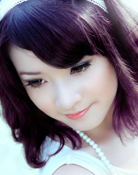 Photoshop调出美女头像朦胧紫色调