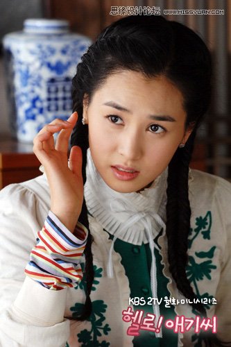 Photoshoo调出韩国美女唯美的水彩画效果