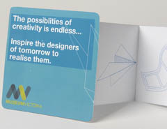 30个国外创意宣传画册设计