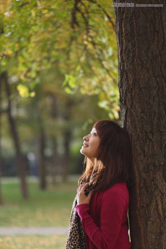 Photoshop给美女外景调出秋日暖色系效果,PS教程,图老师教程网