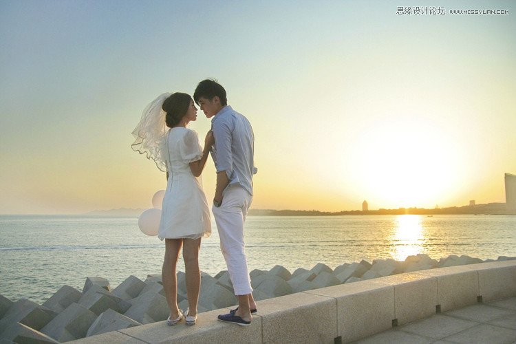 Photoshop调出夕阳下海边情侣婚纱照片