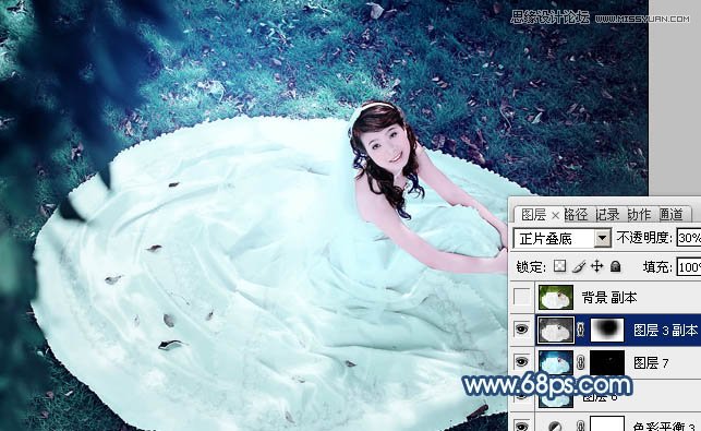 Photoshop调出草地美女梦幻蓝色调,PS教程,图老师教程网