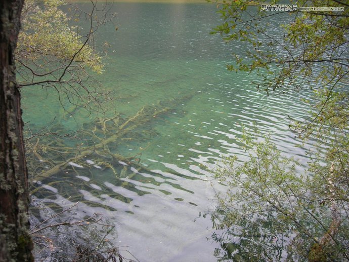 Photoshop调出水面风景照片清澈通透的颜色