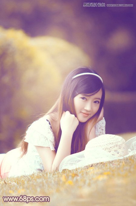 Photoshop调出草地上的美女照片柔美紫色调