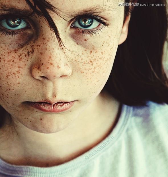 photoshop给国外长斑的美女照片磨皮 - 转载教
