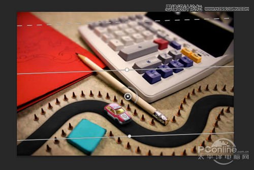 Photoshop CS6设计桌面上的创意跑道