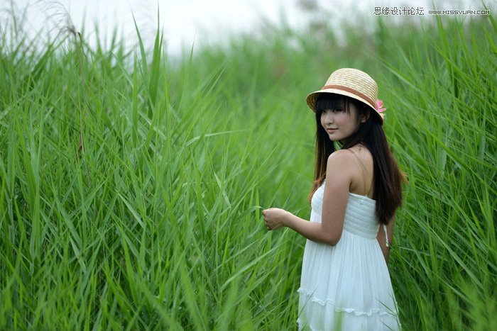 Photoshop调出外景女孩淡淡朦胧色调