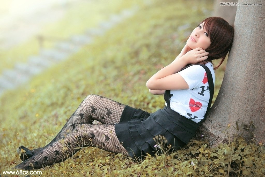 Photoshop调出树下美女淡淡的甜美色调