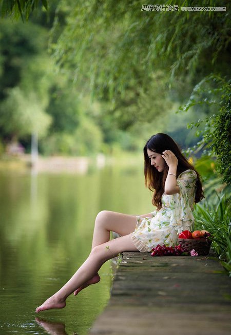 Photoshop调出江边美女唯美的淡黄肤色