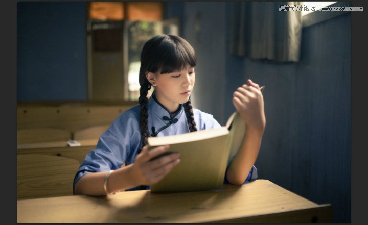 Photoshop调出人像照片甜美的高级灰效果
