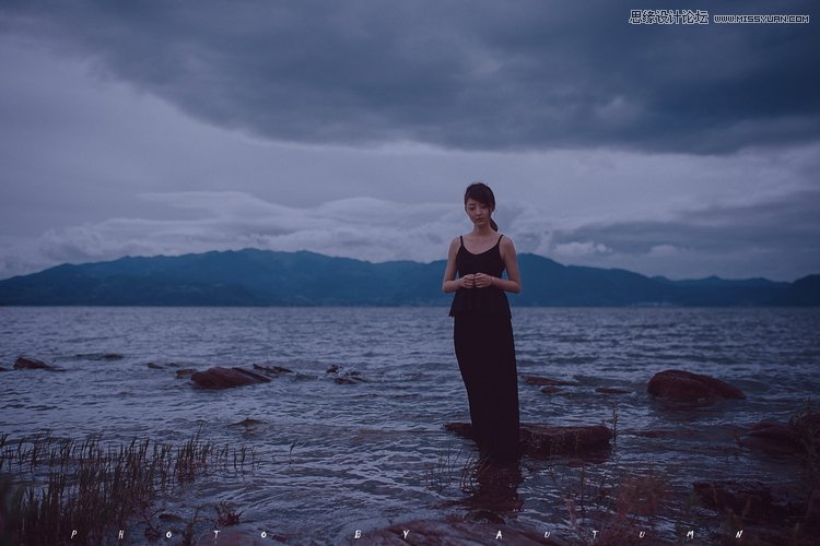 Photoshop调出人像照片暗色电影胶片效果