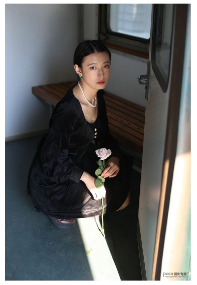 Photoshop调出人像照片复古电影胶片效果